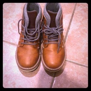 Boys size 2 camel colored boots